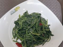 -西部马华清真兰州牛肉面·烧烤夜市(三里河店)
