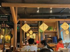 -云海肴·汽锅鸡·云南菜(天山百盛优客店)