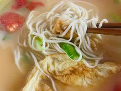 -何太太馄饨面铺(大浒东苑店)