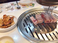烤五花-本家韩国烤肉(青岛万象城店)