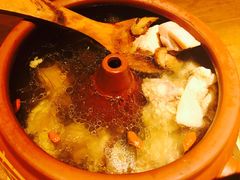 -云海肴·汽锅鸡·云南菜(天山百盛优客店)