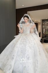 -艾拉·女王婚纱礼服馆
