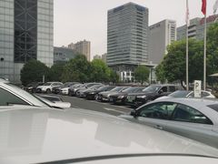 -杭州中沃沃尔沃4S店(滨江区店)