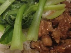 -粉八·云南米线·建水烧烤(常熟路店)
