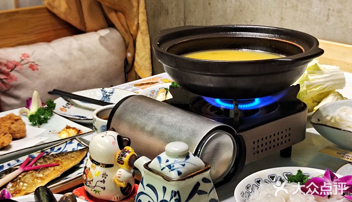 不会有人愿意错过这么好吃的糟粕醋火锅吧❗