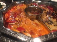 -佬土鹅肠火锅(中建大观店)