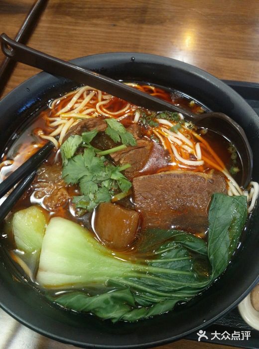 李先生牛肉面大王(天河机场店)半筋半肉牛肉面图片