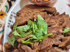 -壹阁胡羊焖饼(特色小吃街店)