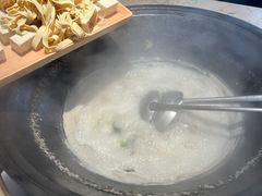 -陈大锅·岳阳鱼馆·地道岳阳菜(美食街店)