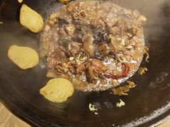-万里闯关东铁锅炖菜馆(高新旗舰店)