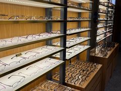 -优医视平价眼镜超市蔡司依视路折扣(小马厂店)