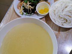-德致祥云南过桥米线(云天小苑店)