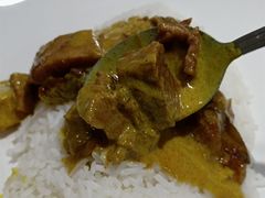 咖喱牛腩饭-锦园春香港茶餐厅(西海湾旗舰店)