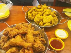 -BHC炸鸡(明洞总店)