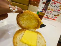 -香港新发烧腊茶餐厅(万象店)