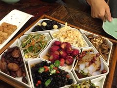 九珍盒-五观堂素食(新华路店)
