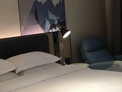 -宜尚酒店(广州上下九永庆坊长寿路地铁站店)