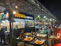 -席娜卡琳火车铁道夜市