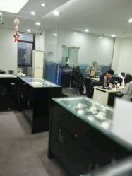 -威德钻石-克拉钻大本营(南京东路店)