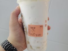 -易阿姨奶茶(万达店)