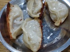 -黄阿姨锅贴大王(万航渡路店)