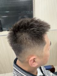 -PE SALON