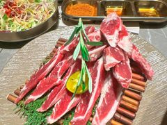 -草家酱蟹炭火烤肉店(珲春南路一店)