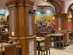 大堂-清真·玛丽亚新疆菜主题餐厅(浙江中路店)