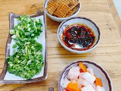 -毛辣果·贵州红酸汤牛肉火锅(西单店)