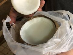 -椰爺爺·椰子冻砵仔糕