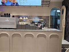 -HOT CRUSH趁热集合·现烤面包(环球港店)