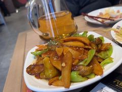 -六泰居·尔滨地标·东北菜(泰山路店)