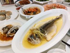 -万龙洲海鲜(大兴绿地缤纷城店)