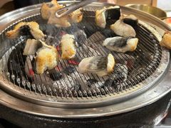 -围炉肉舍•炭烤活鳗•丹东海鲜烤肉(步行街店)