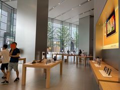 -Apple零售店(华贸购物中心店)