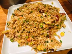 黄金腊肠炒饭-木屋烧烤(Ipark店)