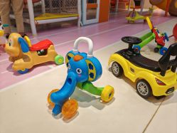 -爱婴室(上海浦建路店)