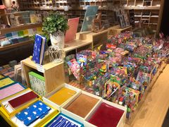 零售区-猫的天空之城概念书店(苏州诚品店)