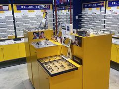 -诺柯视眼镜-蔡司依视路官方工厂店(淞南一店)