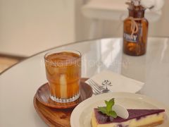 蓝莓芝士-普素书咖茶空间