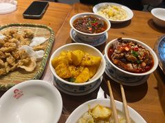 -炉小二铜锅牛蛙•川湘菜(三里屯店)