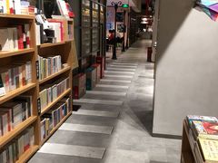 -百新书局(尚悦湾店)