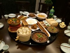 -东口码头·烧鸽子·鱼头泡饼·地方菜(金鹰悦城店)