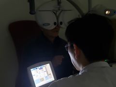 -上海大学附属上海和平眼科医院