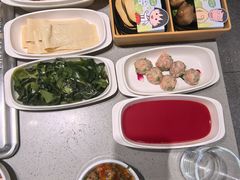 -海底捞火锅(曹安公路店)