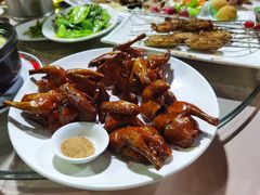 脆皮乳鸽-鹏天阁酒楼·海鲜(红旗店)