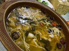 -吴记集庆门酸菜鱼店(集庆路店)