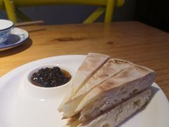 -小小河边鱼(天润城店)