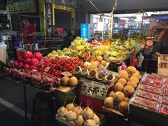 -六合夜市