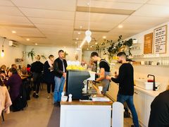 -Lorna Cafe